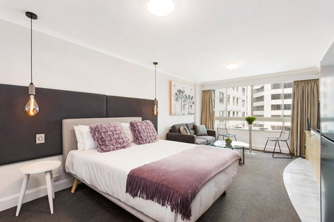 Sydney CBD Studio Apartment With Stunning View Of Darling Harbour (1704 KNT) - Events Australia 0