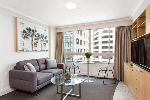 Sydney CBD Studio Apartment With Stunning View Of Darling Harbour (1704 KNT) - Events Australia 3
