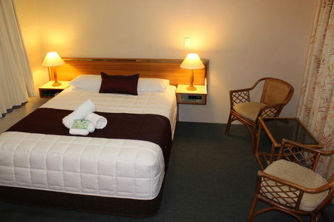 Tabourie Lake Motor Inn - Events Australia 2
