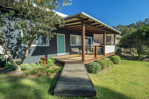 Tallowood Beachfront Cottage - Tourism Bookings 0