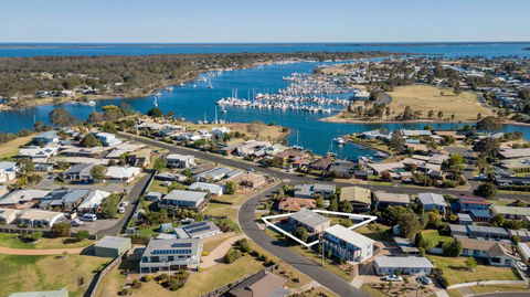 Tanjil - A Stroll From The Water In Paynesville - Events Australia 0