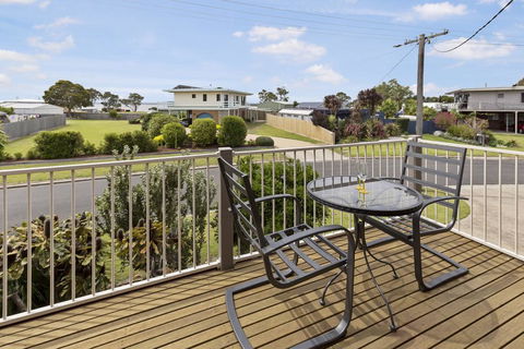 Tanjil - A Stroll From The Water In Paynesville - Events Australia 1