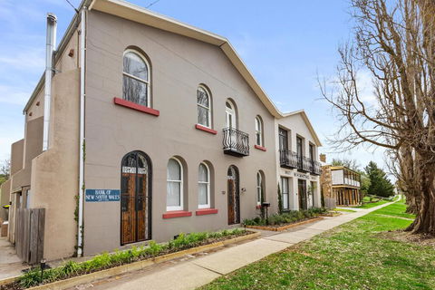 TARALGA TERRACES - Events Australia 0