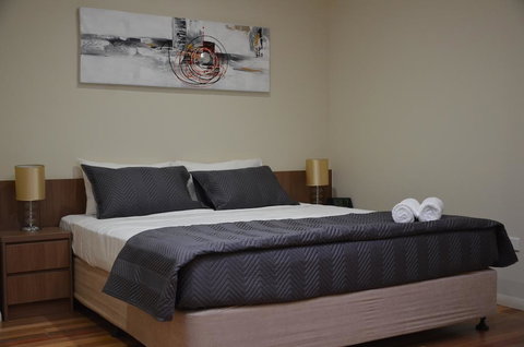 The Australian Hotel Motel - Accommodation Europe 2