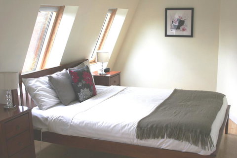 The Barn @ Charlottes Hill - Accommodation Europe 1