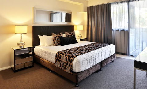 The Bay Apartments - Tourism Bookings 2