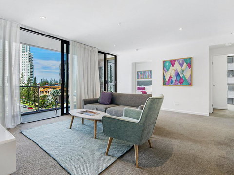 The Beach Broadbeach Private 2 Bedroom Apartment - Accommodation Europe 1