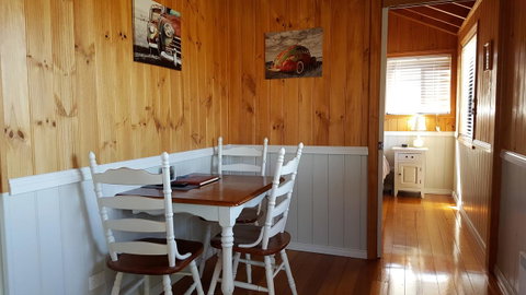 Hazelcreek Cottages - Tourism Bookings 19