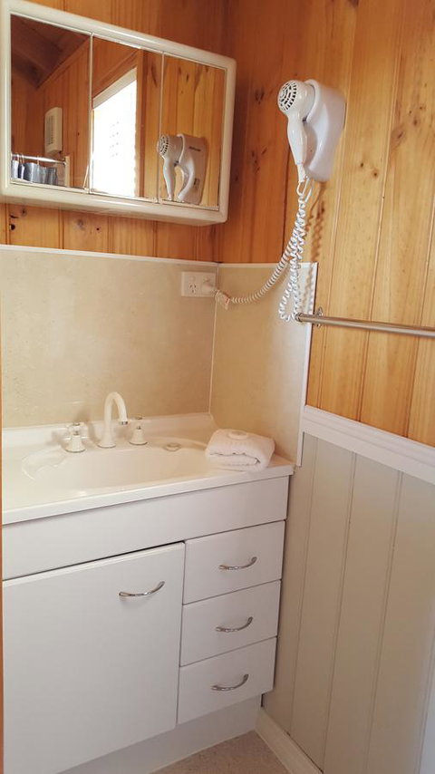 Hazelcreek Cottages - Tourism Bookings 37