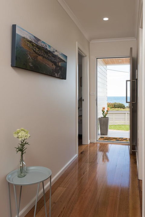 Penguin Beach House - Events Australia 8