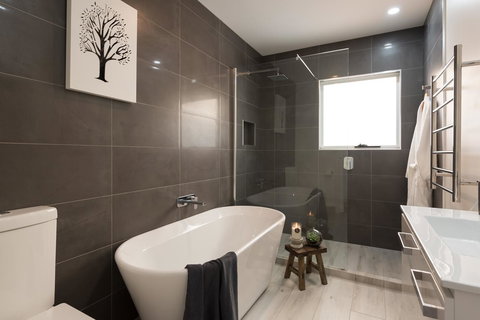 Penguin Beach House - Events Australia 1