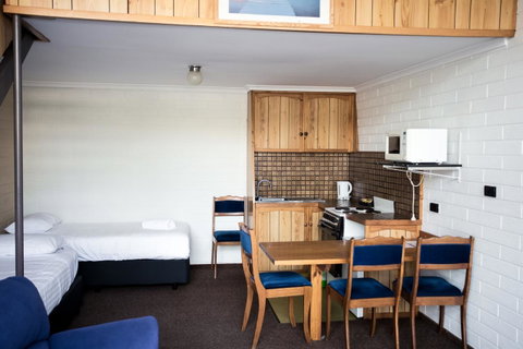 Eastcoaster Tasmania - Events Australia 41