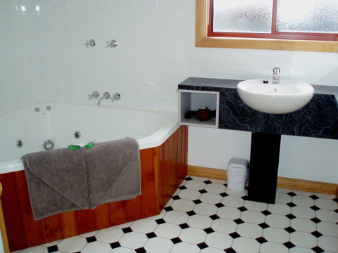 Highland Cabins And Cottages At Bronte Park - Events Australia 23