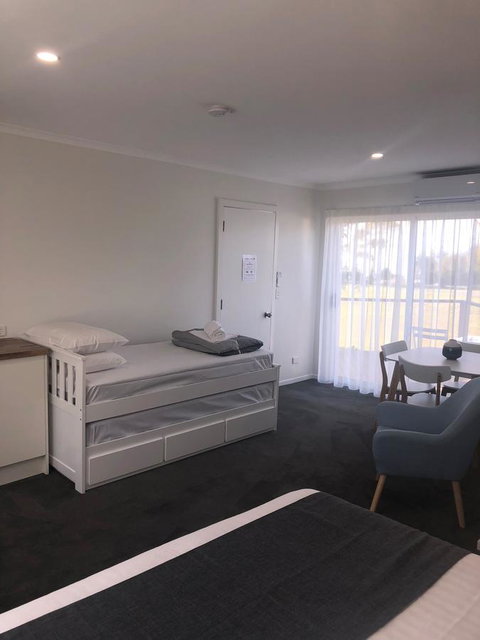 Orford Blue Waters Hotel - Events Australia 30