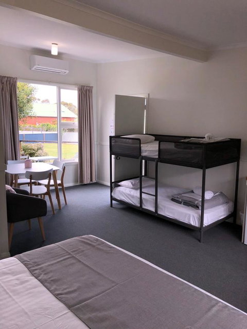 Orford Blue Waters Hotel - Events Australia 28