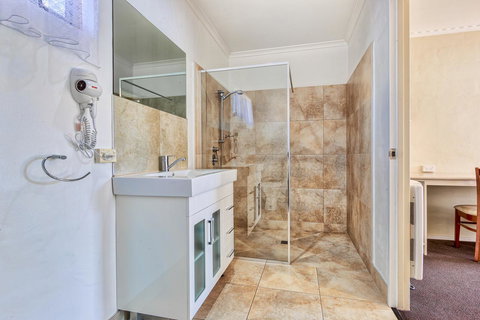 Wintersun Gardens Motel - Events Australia 9