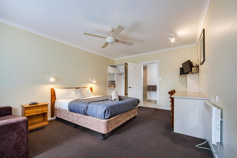 Wintersun Gardens Motel - Events Australia 10