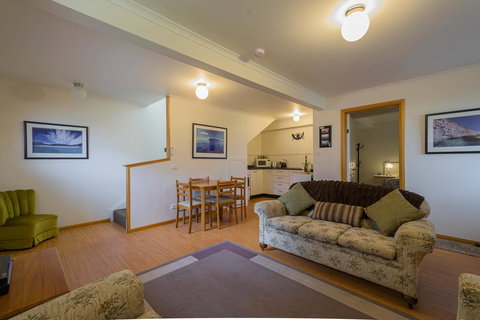 Maria Views Bed & Breakfast - Tourism Bookings 13