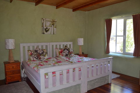 Whispering Spirit Holiday Cottages & Mini Ponies - Events Australia 1