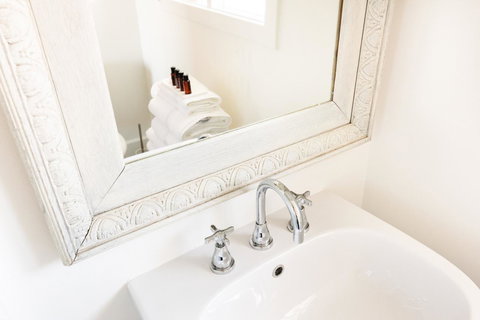 Litora Accommodation - Events Australia 13