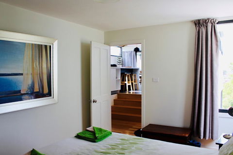 Omaroo House - Panoramic Water Views - Events Australia 25