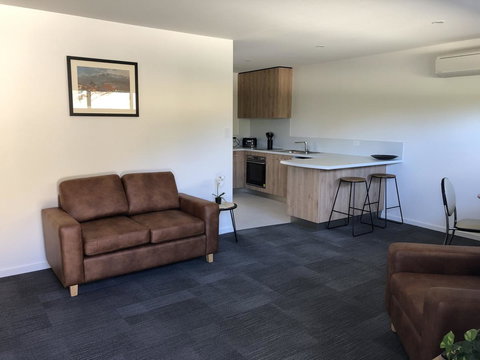 Risdon Brook Hotel - Events Australia 15