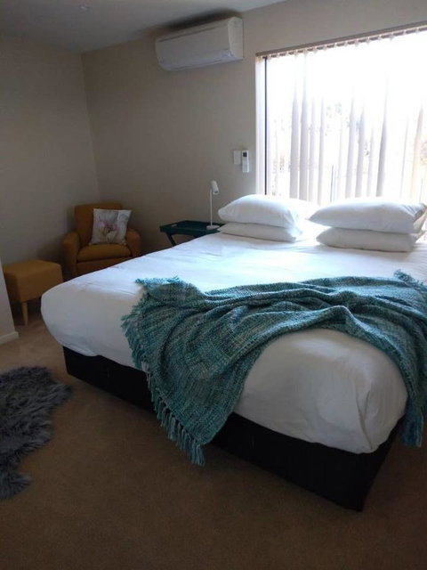 Bicheno Views On Douglas - Accommodation Europe 23