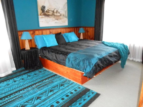 Tidelines Of Bicheno - Events Australia 37