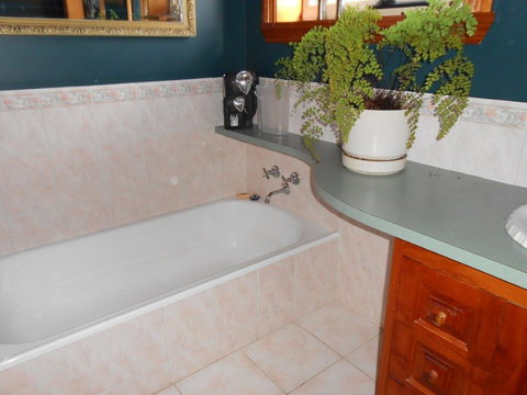 Tidelines Of Bicheno - Events Australia 29