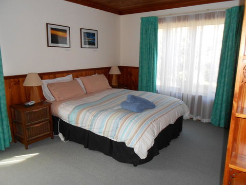 Tidelines Of Bicheno - Events Australia 16