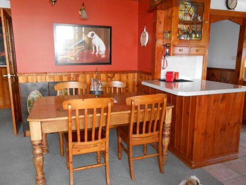 Tidelines Of Bicheno - Events Australia 41