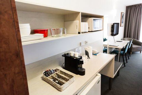 Shoreline Hotel - Accommodation Europe 22