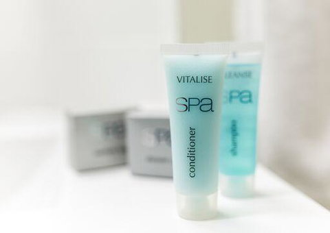 Shoreline Hotel - Accommodation Europe 34