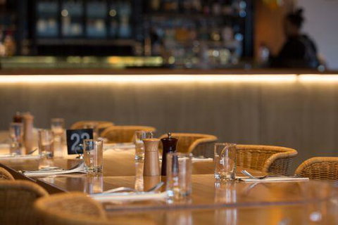 Shoreline Hotel - Accommodation Europe 3