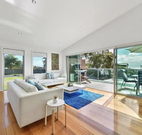 Seas The Day - Seaside Getaway - Events Australia