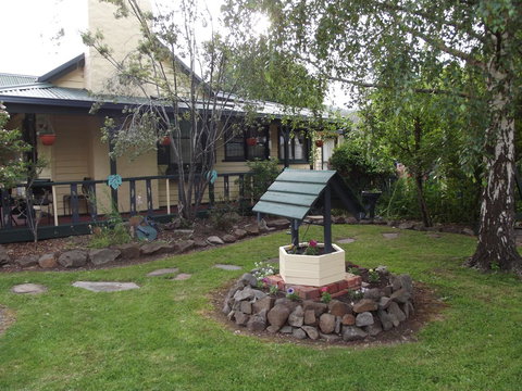 Blue Wren Riverside Cottage - Events Australia 4