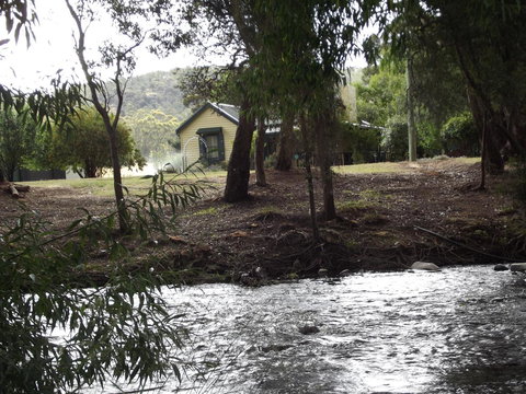 Blue Wren Riverside Cottage - Events Australia 6