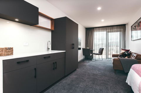 Maylands Lodge - Accommodation Europe 39