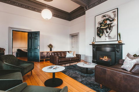 Maylands Lodge - Accommodation Europe 19