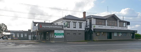 Bridge Hotel - Tourism Bookings 13