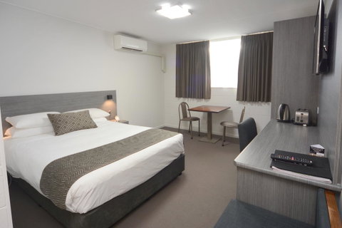 Bridge Hotel - Tourism Bookings 7