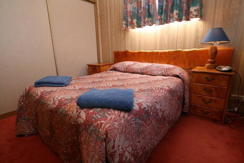 Regatta Point Tavern & Holiday Villas - Accommodation Europe 44