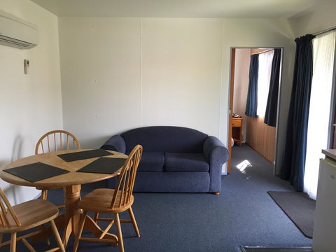 Regatta Point Tavern & Holiday Villas - Accommodation Europe 21