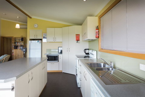 Arthur Riverfront And Sea Lodge Downstream - Events Australia 10