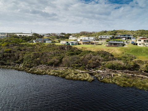 Arthur Riverfront And Sea Lodge Downstream - Events Australia 19