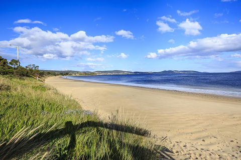 Bellerive Marina View Apartments No 28 - Events Australia 27