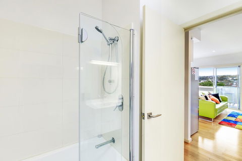 Bellerive Marina View Apartments No 28 - Events Australia 9