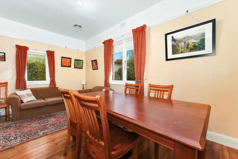 Cimitiere By The Park - Events Australia 3