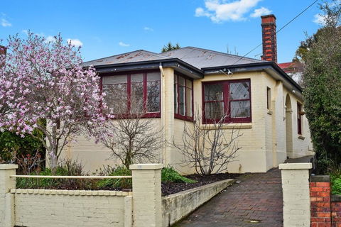 Cimitiere By The Park - Events Australia 10