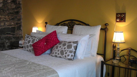 Touchwood Cottages - Accommodation Europe 18